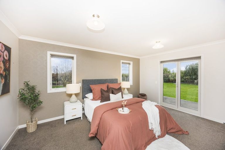 Photo of property in 75 Reid Line West, Feilding, 4777