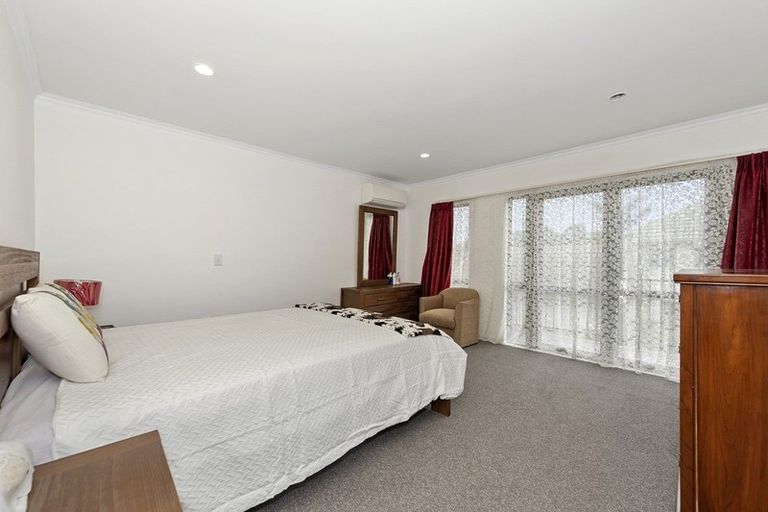 Photo of property in 21 Nielsen Gardens, Rototuna, Hamilton, 3210