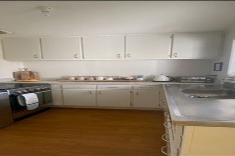 Photo of property in 1/106 Monarch Avenue, Hillcrest, Auckland, 0627