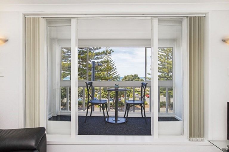 Photo of property in 245 Marine Parade, Napier South, Napier, 4110
