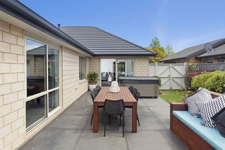 Photo of property in 8 Wilmington Place, Shirley, Christchurch, 8061