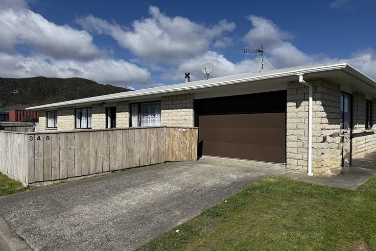 Photo of property in 340 Wellington Road, Wainuiomata, Lower Hutt, 5014