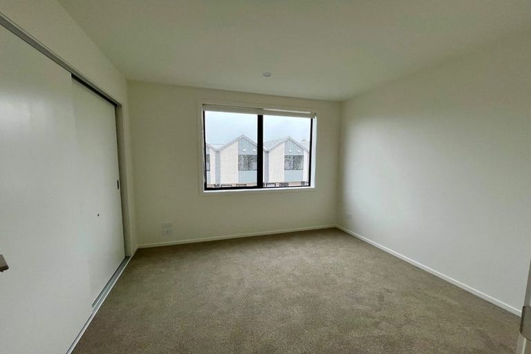 Photo of property in 11/21 Makomako Drive, Orewa, 0931