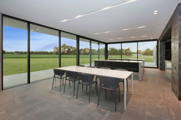 Photo of property in 400 Pound Road, Yaldhurst, Christchurch, 7676