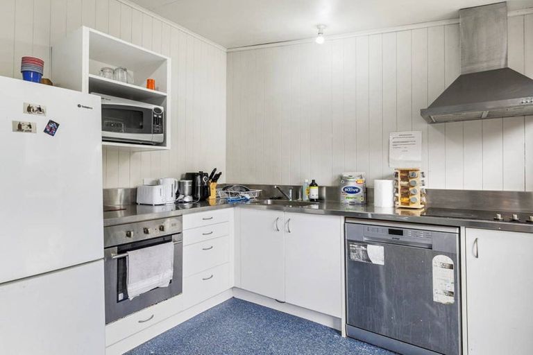 Photo of property in 28 Dundas Street, North Dunedin, Dunedin, 9016