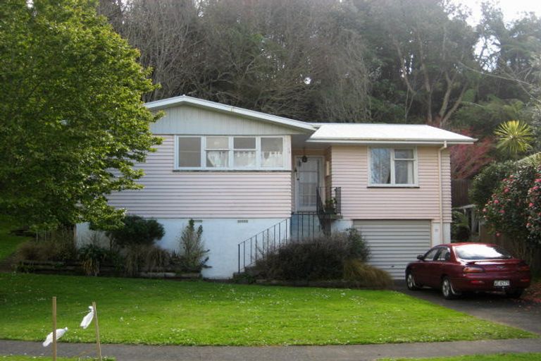 Photo of property in 18 Regent Place, Blagdon, New Plymouth, 4310