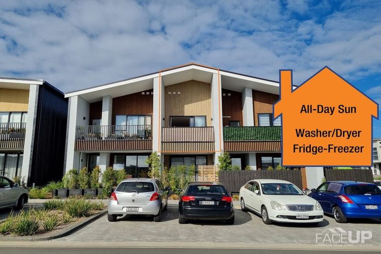 Photo of property in 5/3 Genevieve Lane, Hobsonville, Auckland, 0616