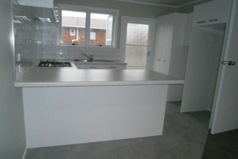 Photo of property in 2/16 Stanniland Street, Sunnyhills, Auckland, 2010