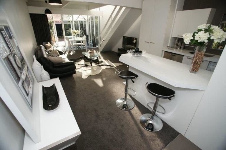 Photo of property in 1/43 Fendalton Road, Fendalton, Christchurch, 8014