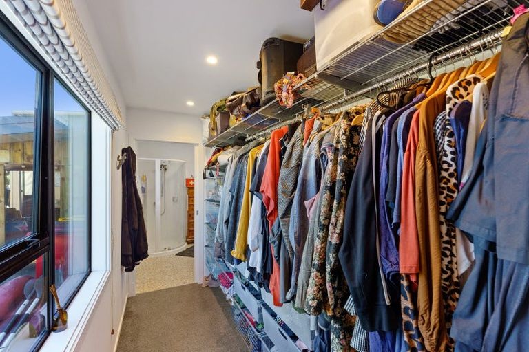 Photo of property in 6 James Street, Waikawa Beach, Levin, 5573