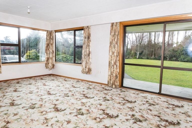 Photo of property in 21 Taradale Road, Dannevirke, 4930