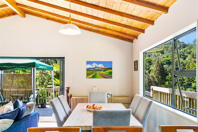 Photo of property in 59 Western Road, Laingholm, Auckland, 0604