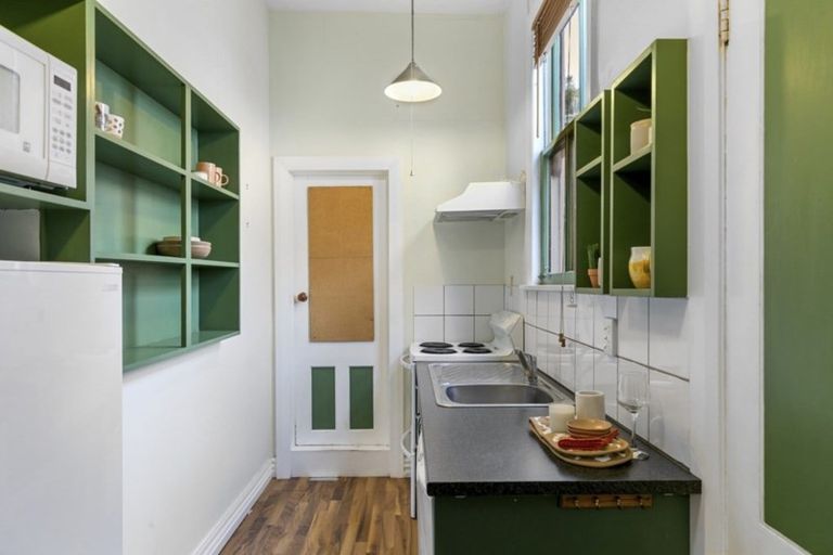 Photo of property in 11 Royal Street, Berhampore, Wellington, 6023