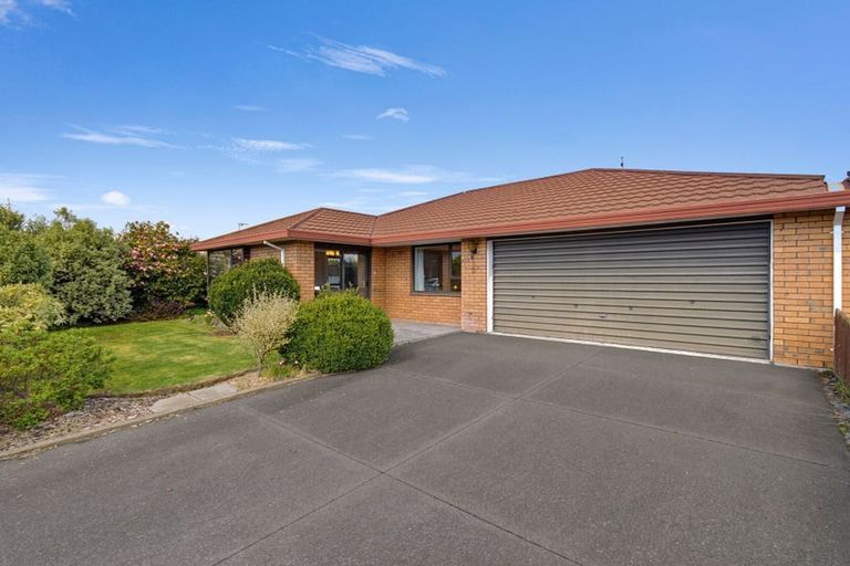 Photo of property in 19a Sheraton Place, Redwood, Christchurch, 8051