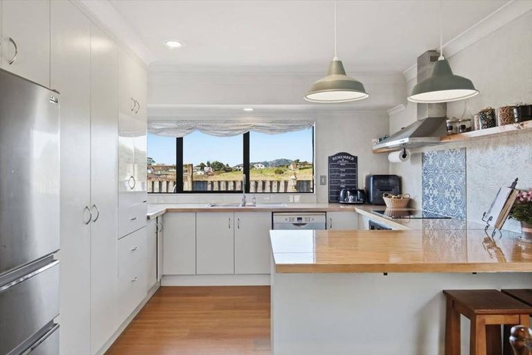 Photo of property in 118 Haukore Street, Hairini, Tauranga, 3112