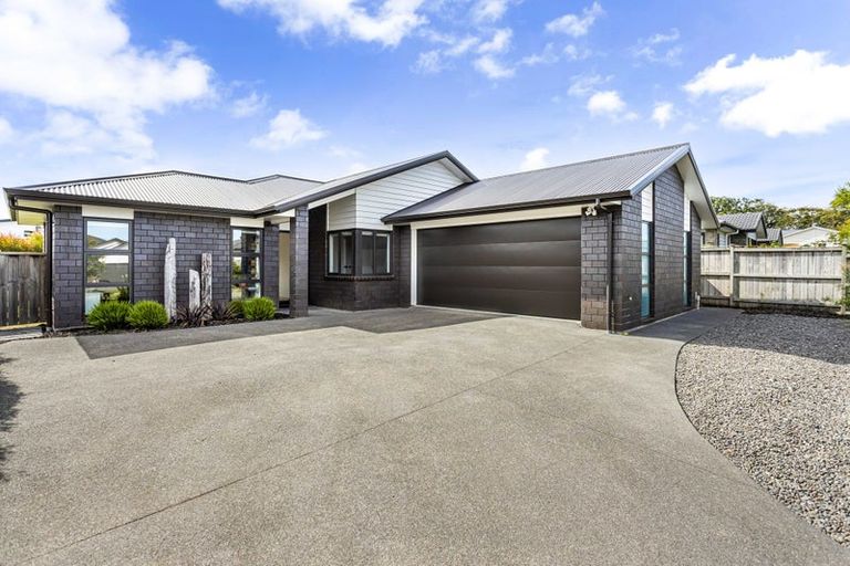 Photo of property in 7 Tilly Lane, Huapai, Kumeu, 0810