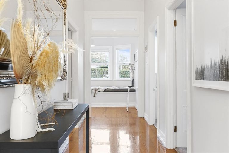 Photo of property in 26 Mariposa Crescent, Birkenhead, Auckland, 0626