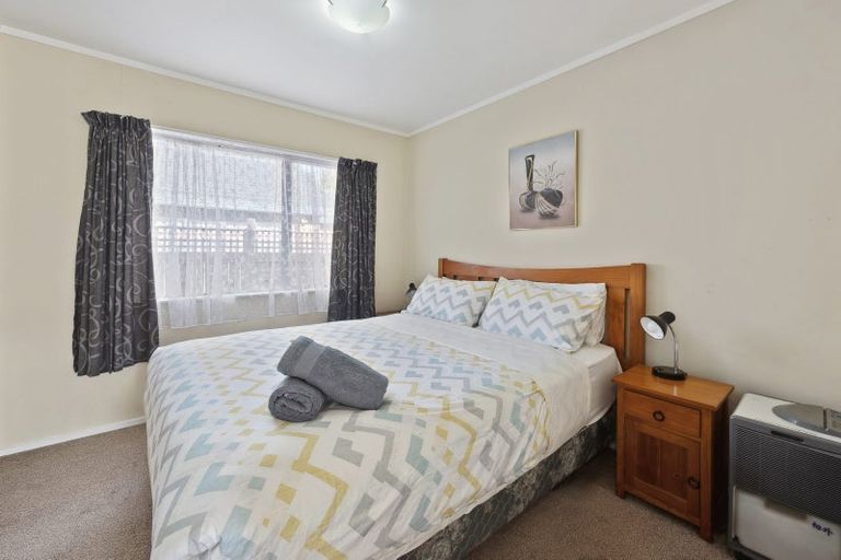 Photo of property in 56a Aquarius Drive, Kawaha Point, Rotorua, 3010