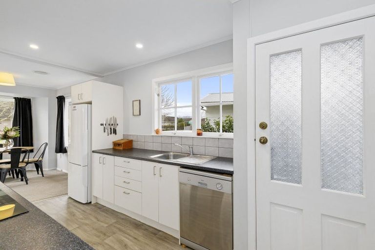 Photo of property in 9 Bonnie Glen Crescent, Ebdentown, Upper Hutt, 5018