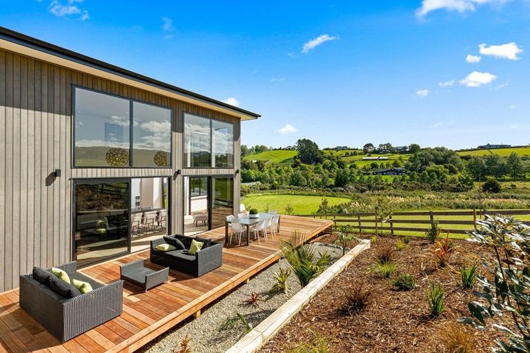 Photo of property in 3 Penney Rise, Matakana, 0985