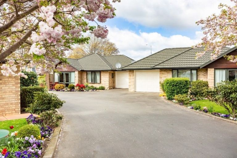 Photo of property in 88 Main South Road, Green Island, Dunedin, 9018