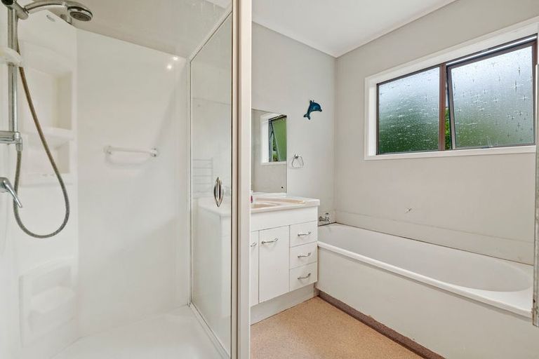 Photo of property in 2/6 Philson Terrace, Browns Bay, Auckland, 0630