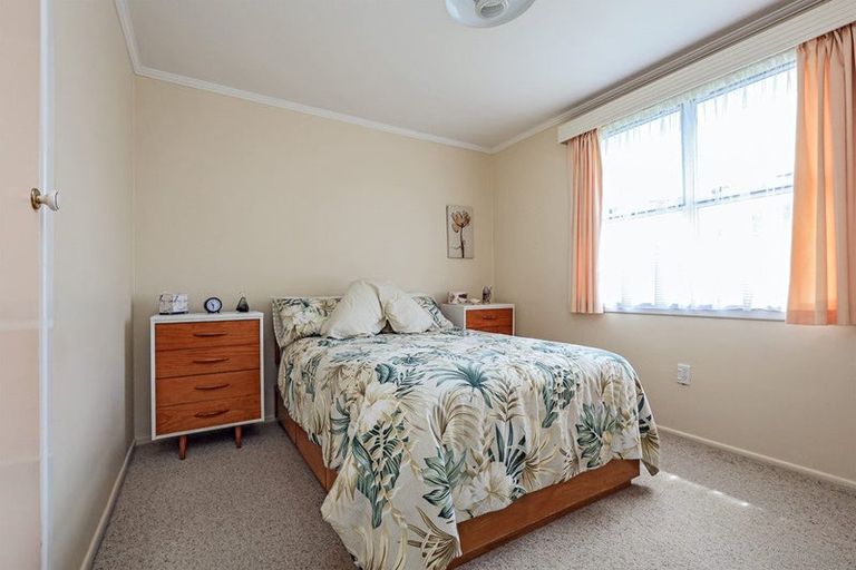 Photo of property in 2/34 Te Aute Road, Havelock North, 4130