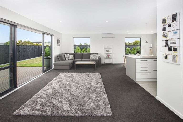 Photo of property in 41 Kingsbridge West, Burwood, Christchurch, 8083