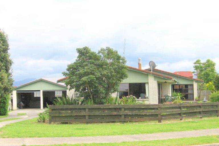 Photo of property in 6 Margaret Drive, Omokoroa, 3114