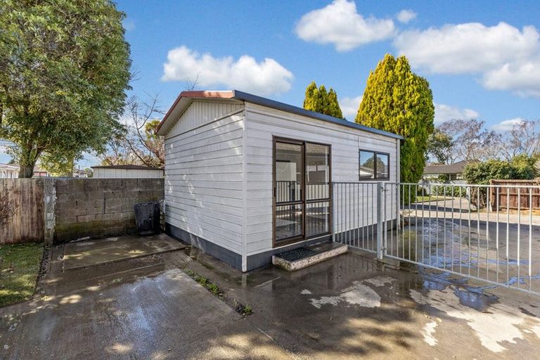 Photo of property in 10 Mckellar Place, Hornby, Christchurch, 8042