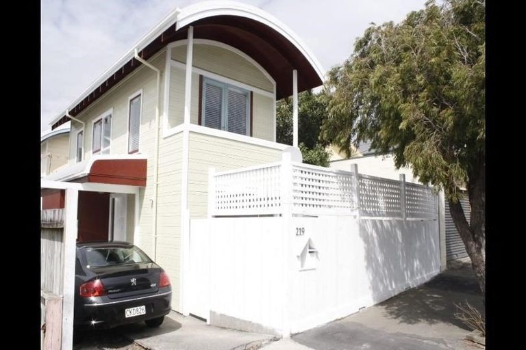 Photo of property in 219 Adelaide Road, Newtown, Wellington, 6021