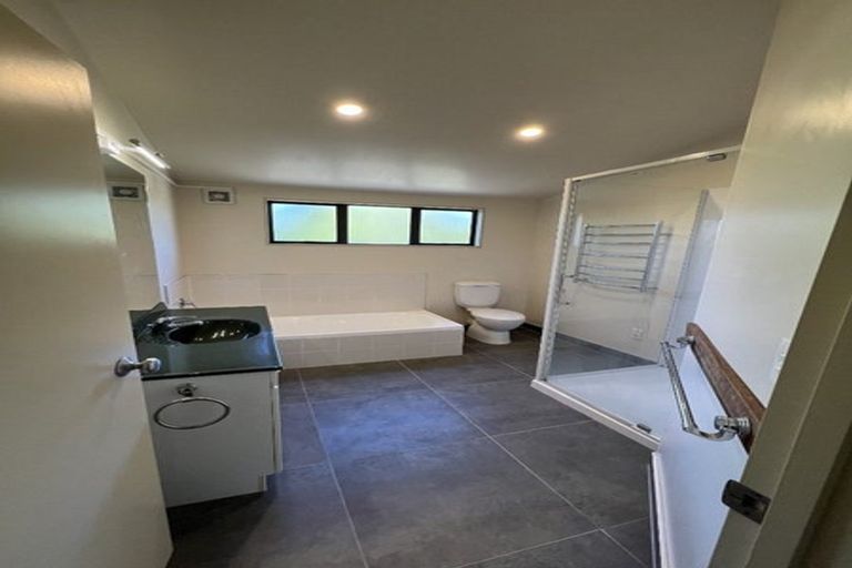 Photo of property in 140 Upper Harbour Drive, Greenhithe, Auckland, 0632