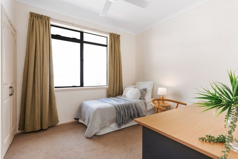 Photo of property in 50 La Colina Place, Bethlehem, Tauranga, 3110