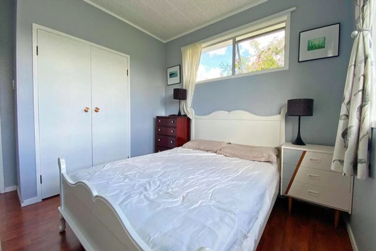 Photo of property in 22 Squirrel Lane, Browns Bay, Auckland, 0630