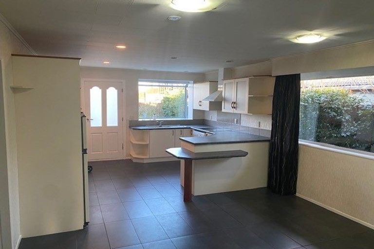 Photo of property in 9 Cintra Place, Casebrook, Christchurch, 8051