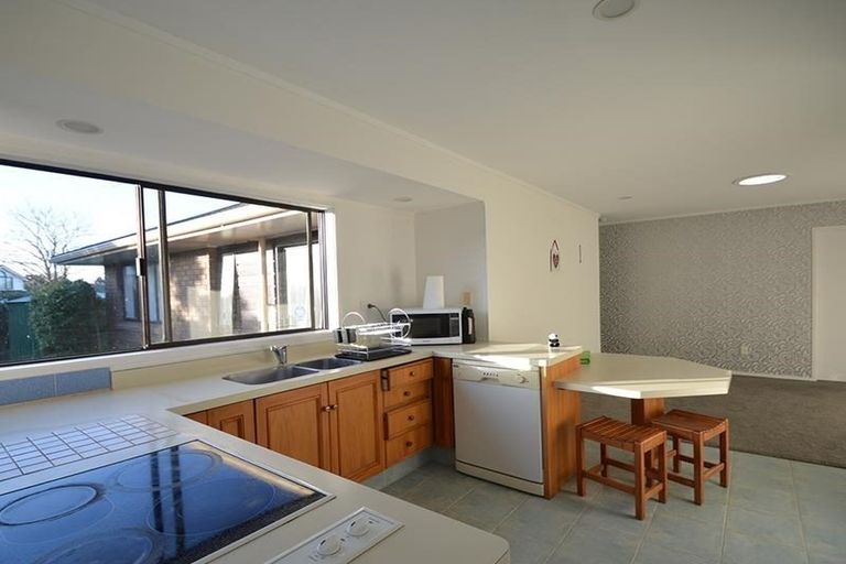 Photo of property in 1/25 Millhouse Drive, Northpark, Auckland, 2013