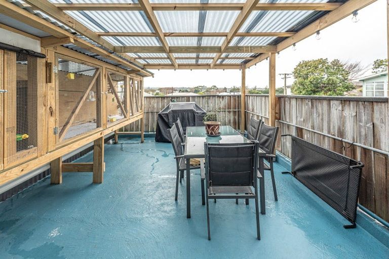 Photo of property in 17 Toi Street, Tawhero, Whanganui, 4501