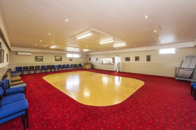 Photo of property in 1 Duke Street, Papakura, 2110