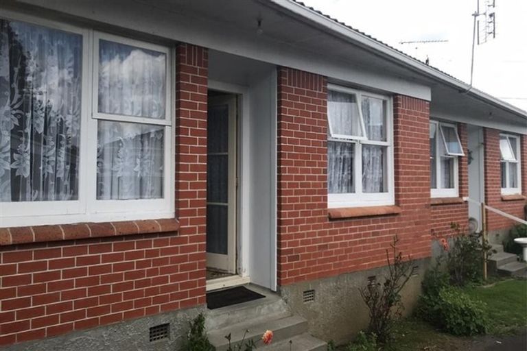 Photo of property in 1/42-44 Opaheke Road, Opaheke, Papakura, 2113
