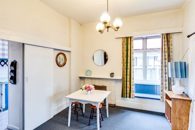 Photo of property in 67 Taradale Road, Onekawa, Napier, 4110