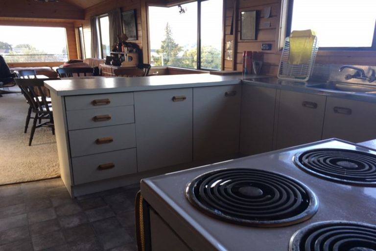 Photo of property in 11 Harbour View Road, Omokoroa, 3114