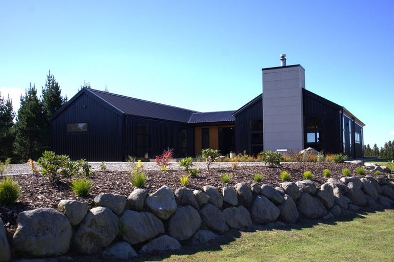 Photo of property in 1640 Mangorei Road, Mangorei, New Plymouth, 4371