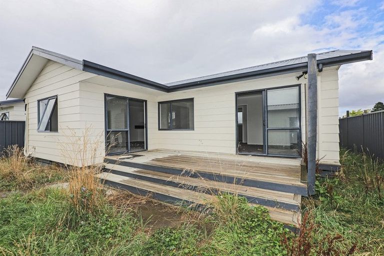 Photo of property in 5 Arklow Place, Flaxmere, Hastings, 4120