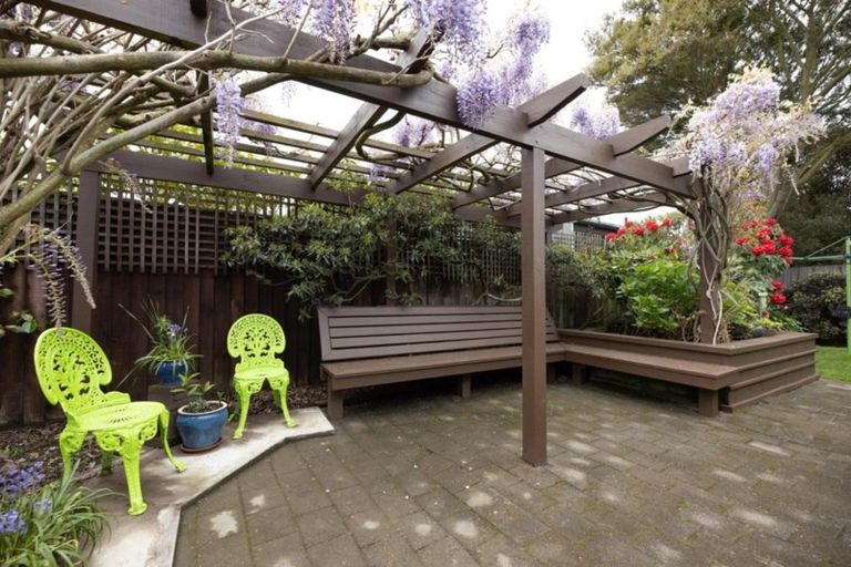 Photo of property in 28 Westmont Street, Ilam, Christchurch, 8041