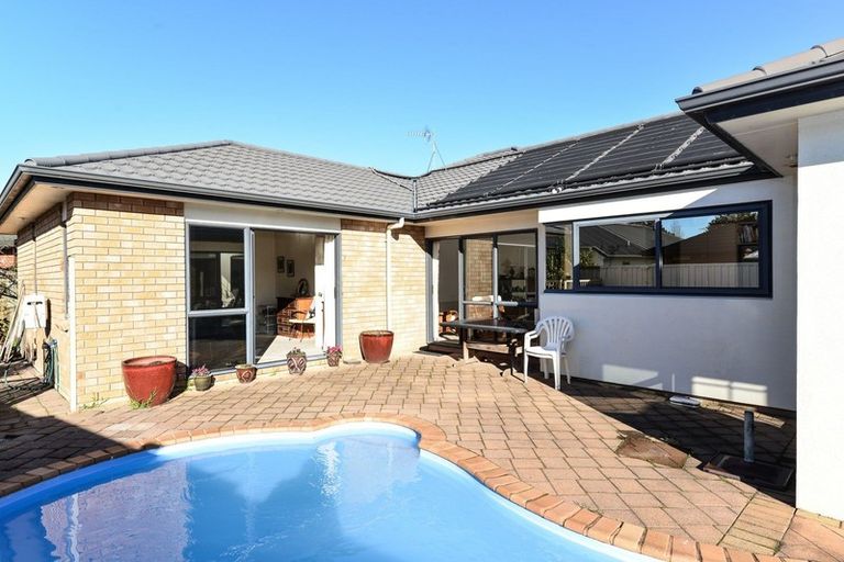 Photo of property in 21 Fendalton Drive, Rototuna, Hamilton, 3210