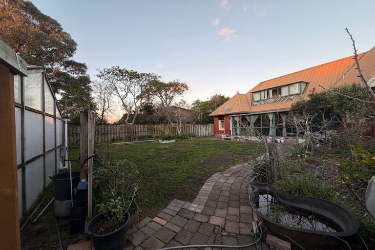 Photo of property in 869a Main Street, Roslyn, Palmerston North, 4414