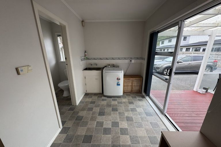 Photo of property in 43 Totara Street, Wainuiomata, Lower Hutt, 5014