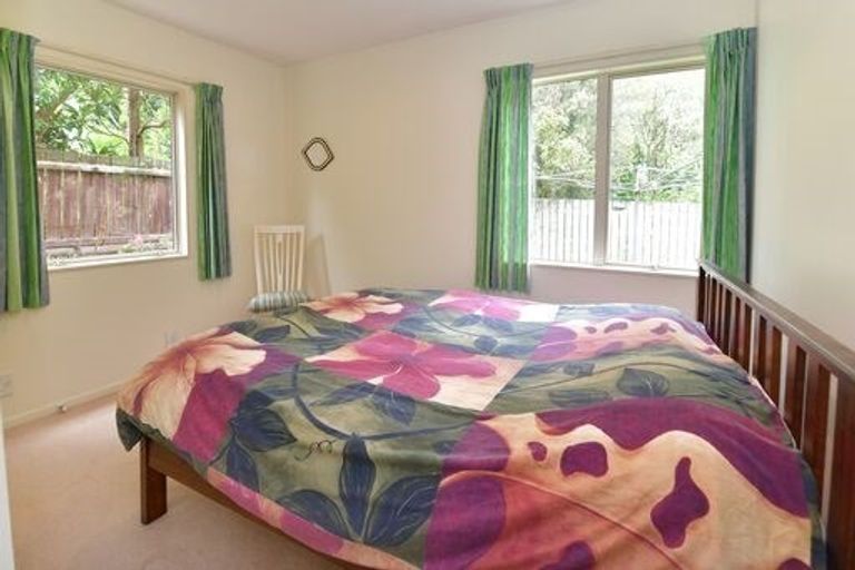 Photo of property in 35a Elliston Crescent, Stanmore Bay, Whangaparaoa, 0932