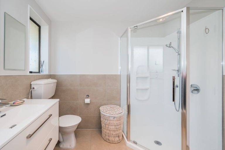 Photo of property in 3 Atua Street, Waikanae Beach, Waikanae, 5036