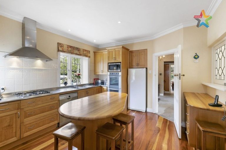 Photo of property in 130 Woburn Road, Woburn, Lower Hutt, 5010